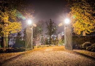 gate