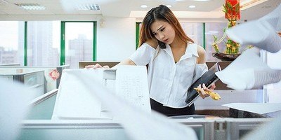 Are you currently employed at the last place listed on your resume?